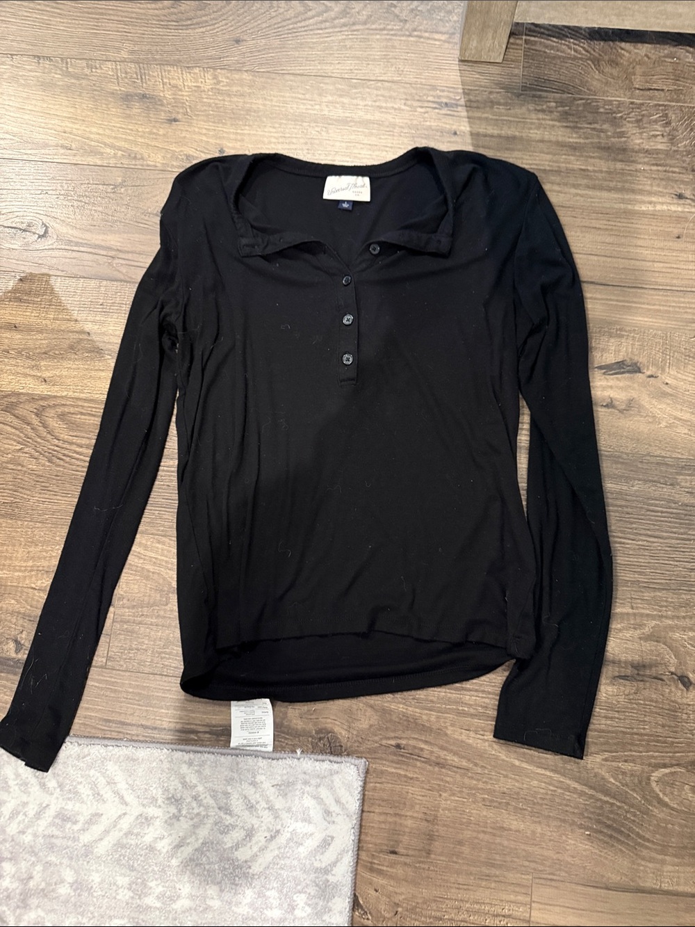 Universal Thread Black Long-Sleeve Henley Shirt